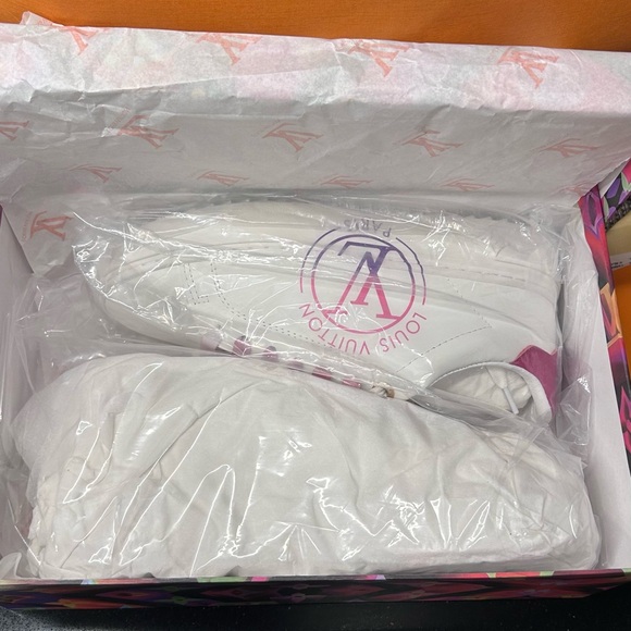 Louis Vuitton casual sneaker - Picture 7 of 10